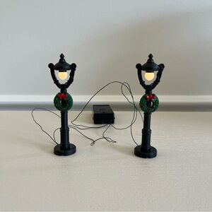 Santa’s Workbench Classic Street Lighted Lamp Posts